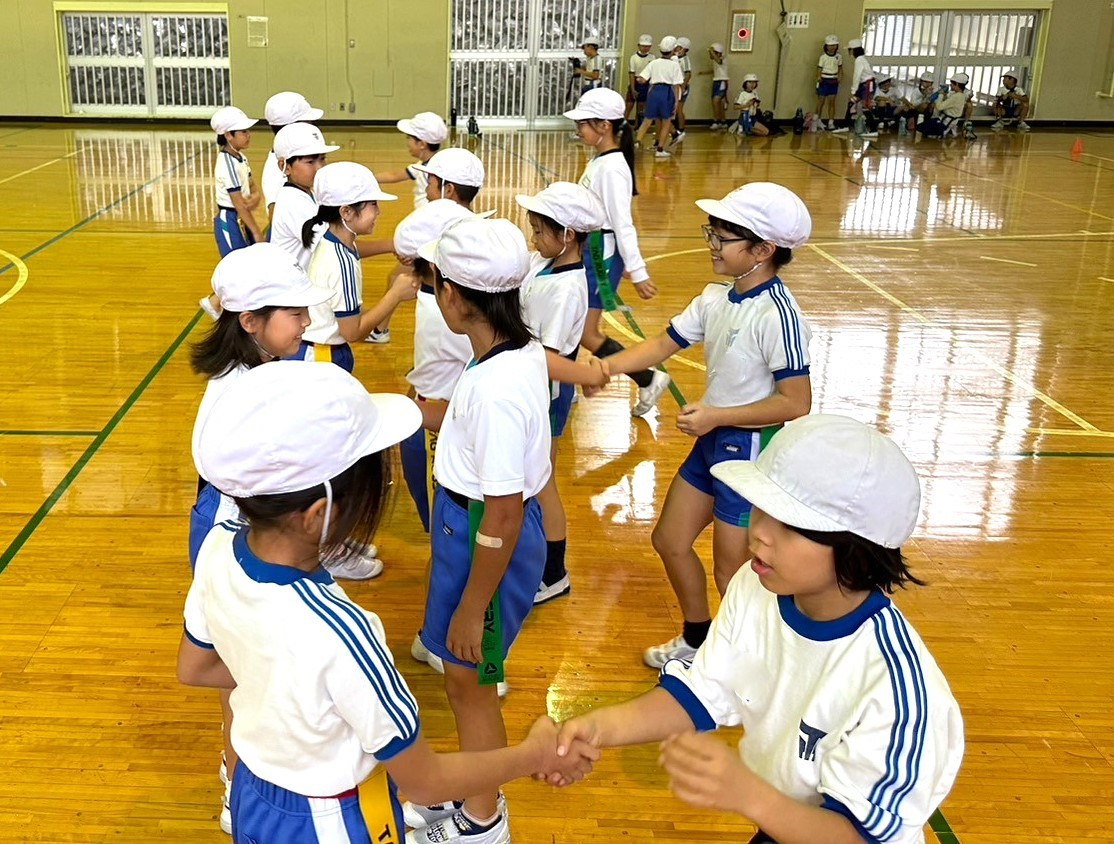 普及No.132【REVSキャラバン】浜松市立富塚小学校にてタグラグビー教室を実施いたしました