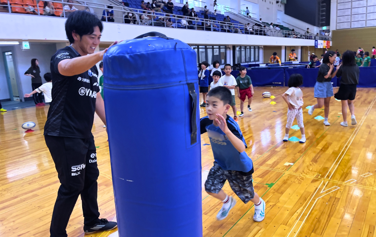 【ホストエリア活動】ホームタウンチーム合同スポーツ体験教室にてラグビー体験を実施しました