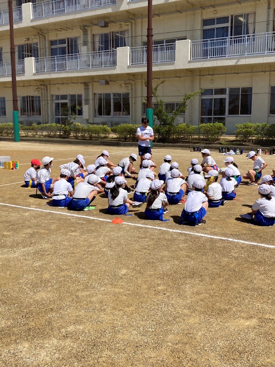 普及No.18【REVSキャラバン】浜松市立内野小学校にてタグラグビー教室を実施いたしました