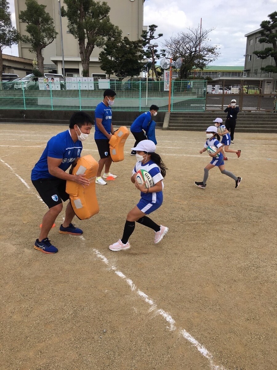 【オリパラ事業】浜松市立追分小学校でラグビー体験会を実施しました