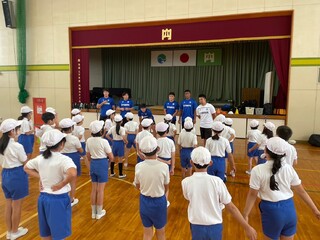 普及No.14【REVSキャラバン】浜松市立内野小学校にてタグラグビー教室を実施いたしました